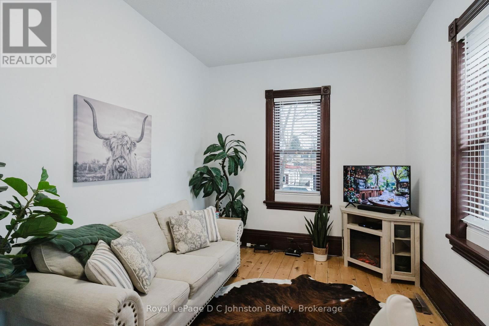 SW - 83 3RD STREET Image 20