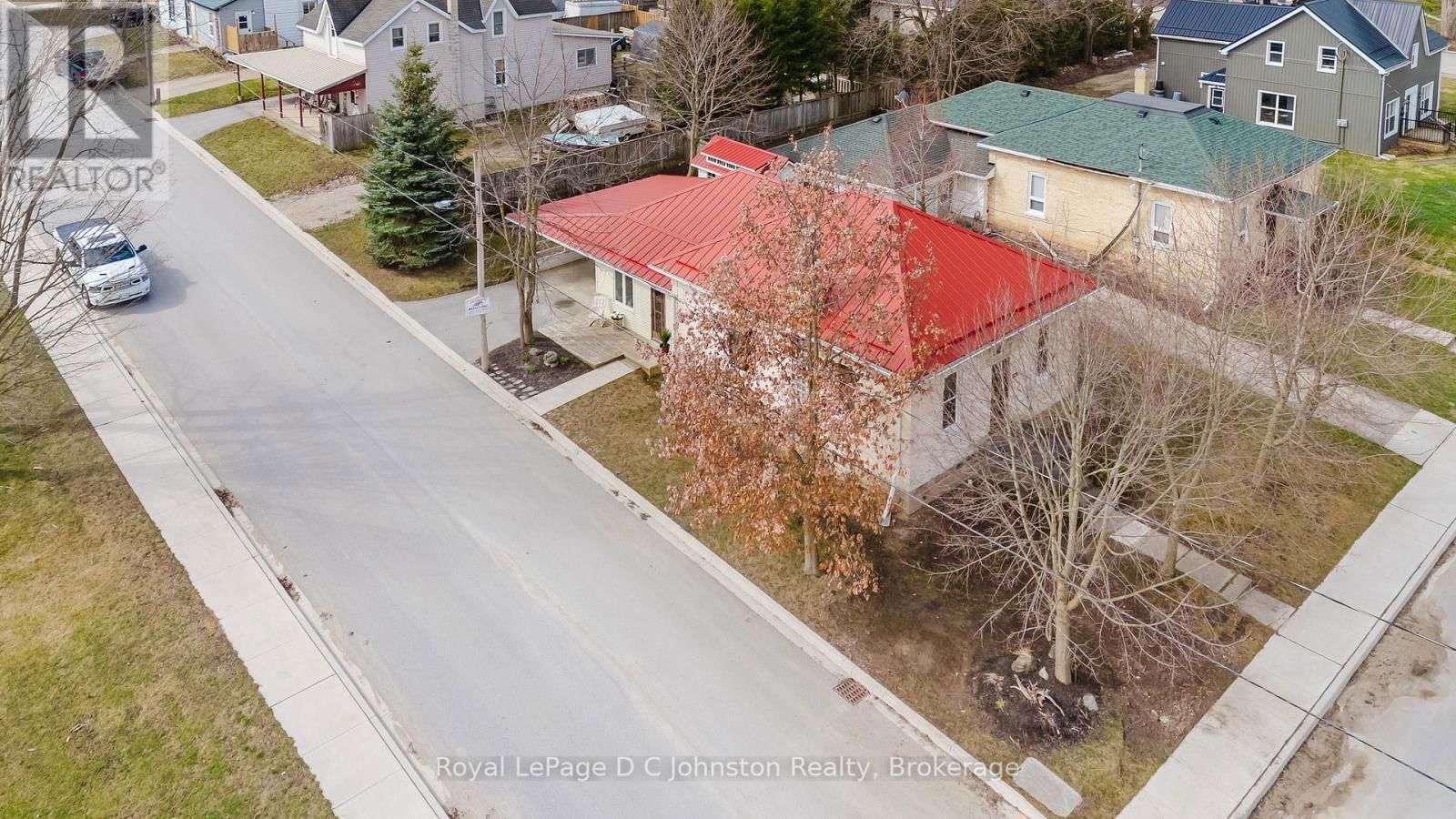 SW - 83 3RD STREET Image 3