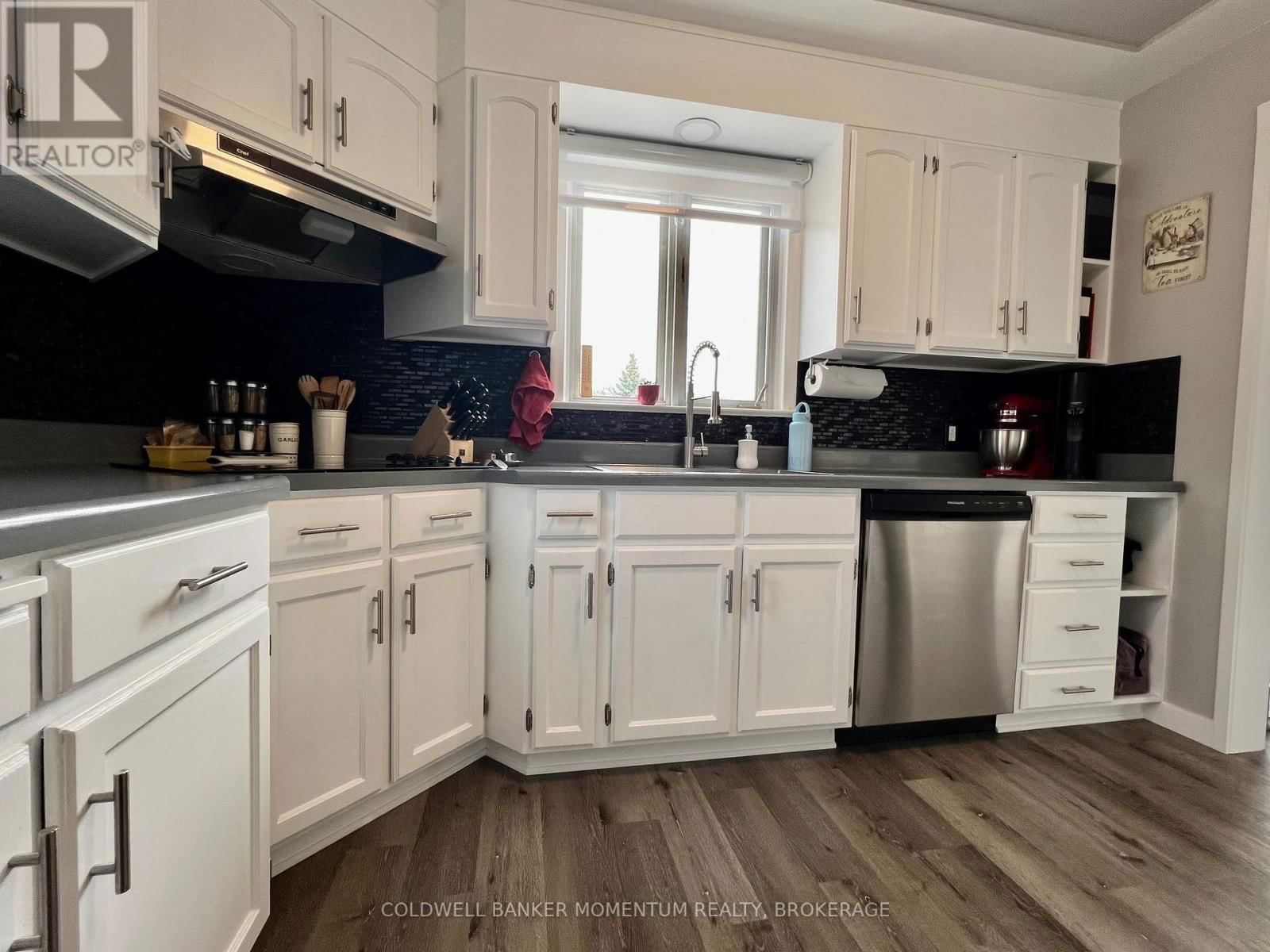 43 BEAMER AVENUE Image 14