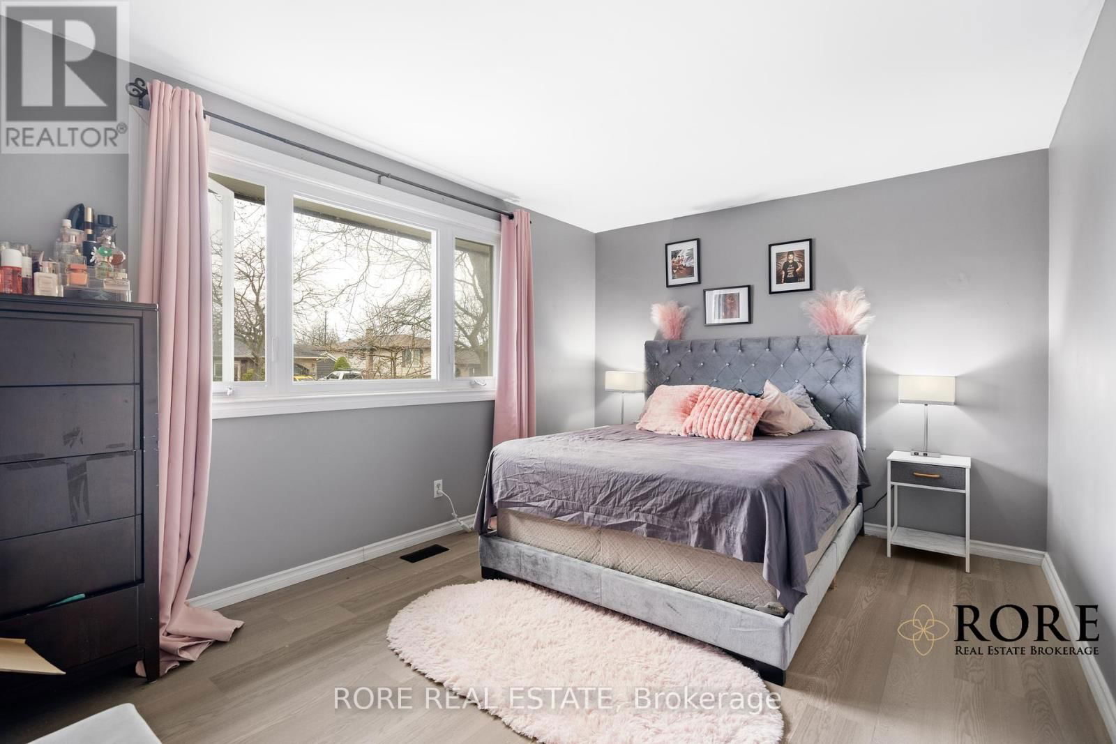 22 COLONIAL STREET Image 14