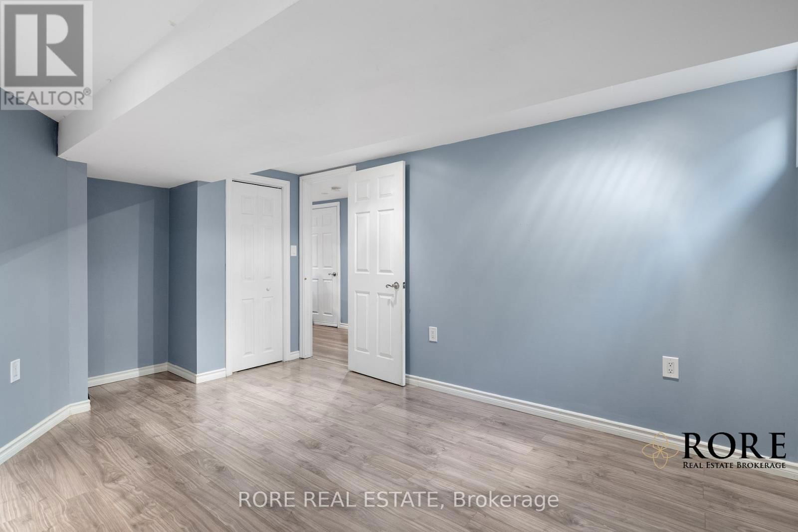 22 COLONIAL STREET Image 30