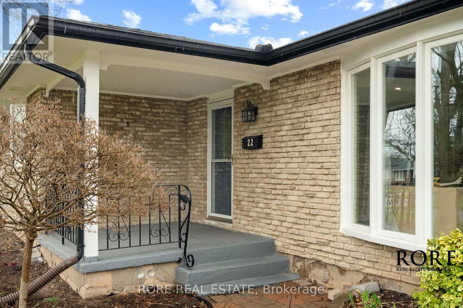 22 COLONIAL STREET Image 4