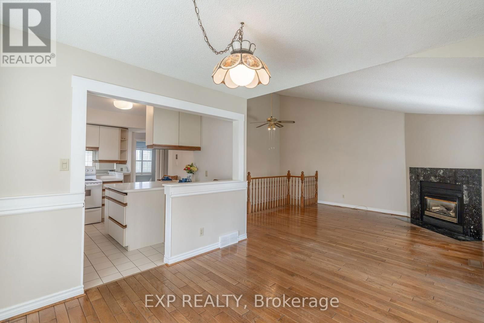 19 - 5150 DORCHESTER ROAD Image 12