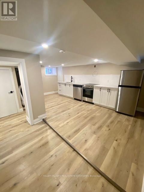 11 BARNESDALE AVENUE NORTH Image 20