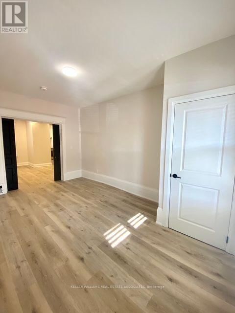 11 BARNESDALE AVENUE NORTH Image 4
