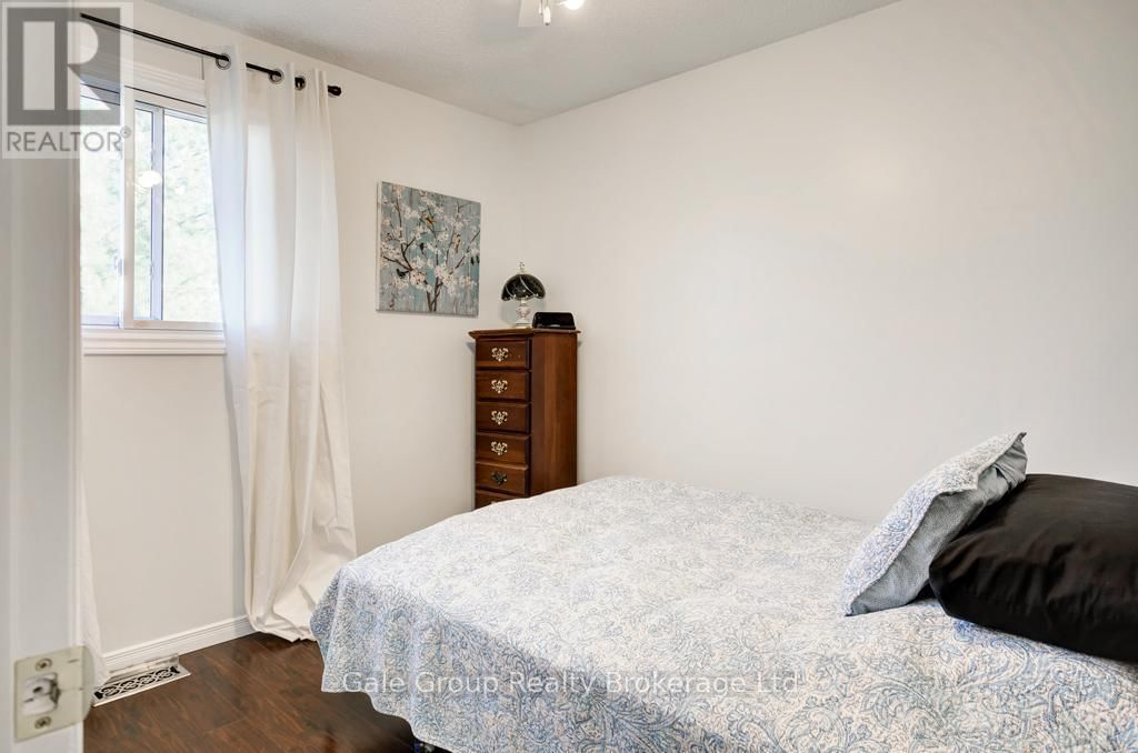 128 SYMPATICA CRESCENT Image 14