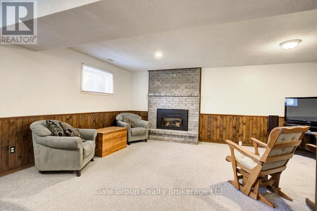 128 SYMPATICA CRESCENT Image 19