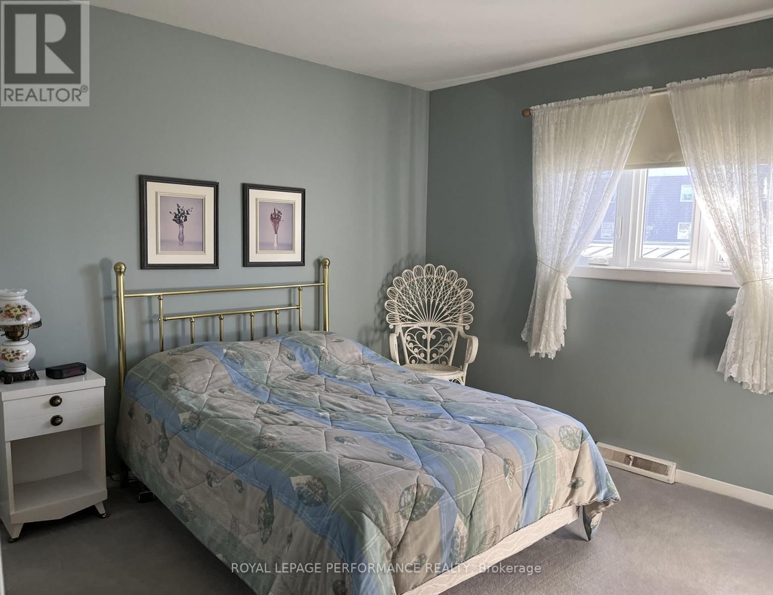 614 MONTCALM STREET Image 10