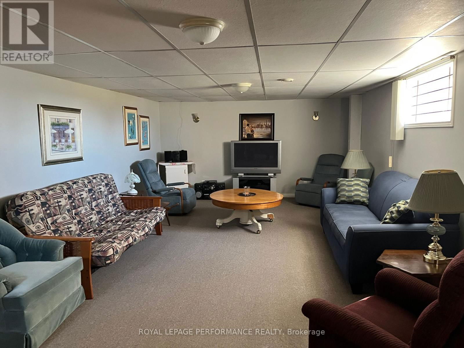 614 MONTCALM STREET Image 22