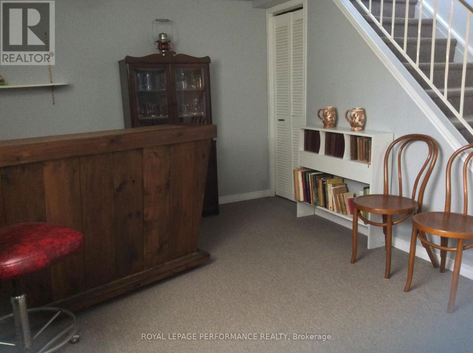 614 MONTCALM STREET Image 24