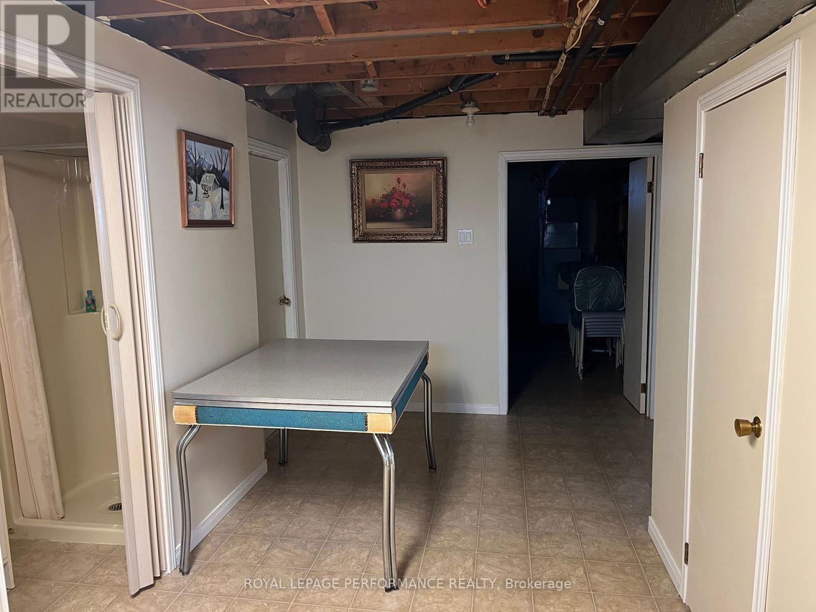 614 MONTCALM STREET Image 27