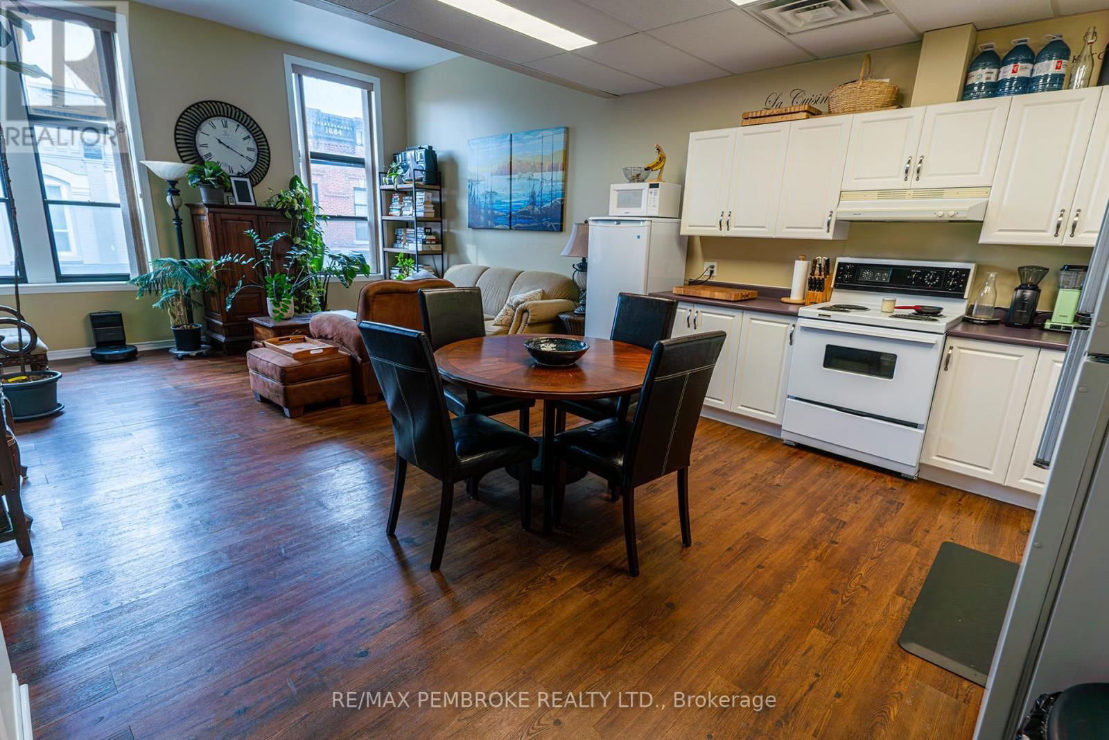 57-59 PEMBROKE STREET WEST Image 35