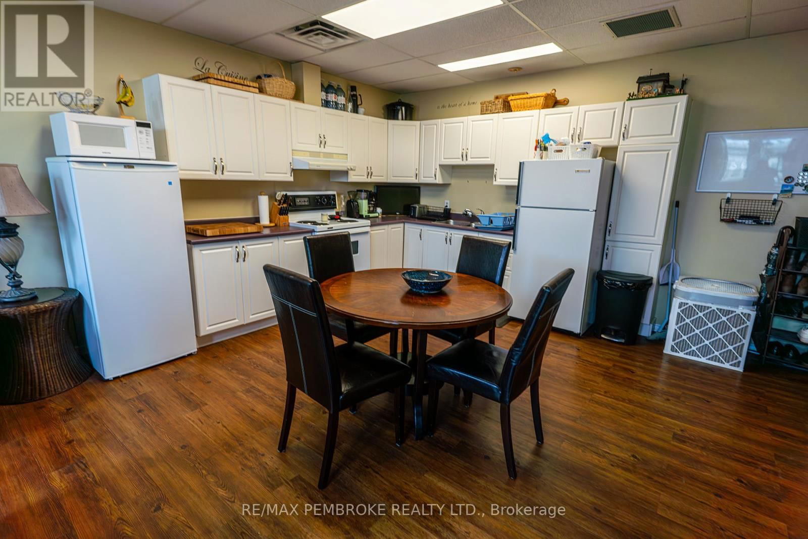 57-59 PEMBROKE STREET WEST Image 36
