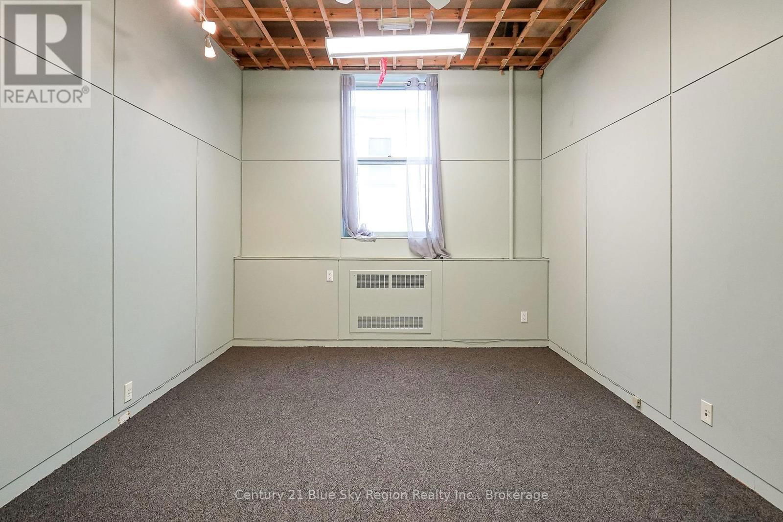 Main Floor - 183 FIRST STREET WEST Image 13