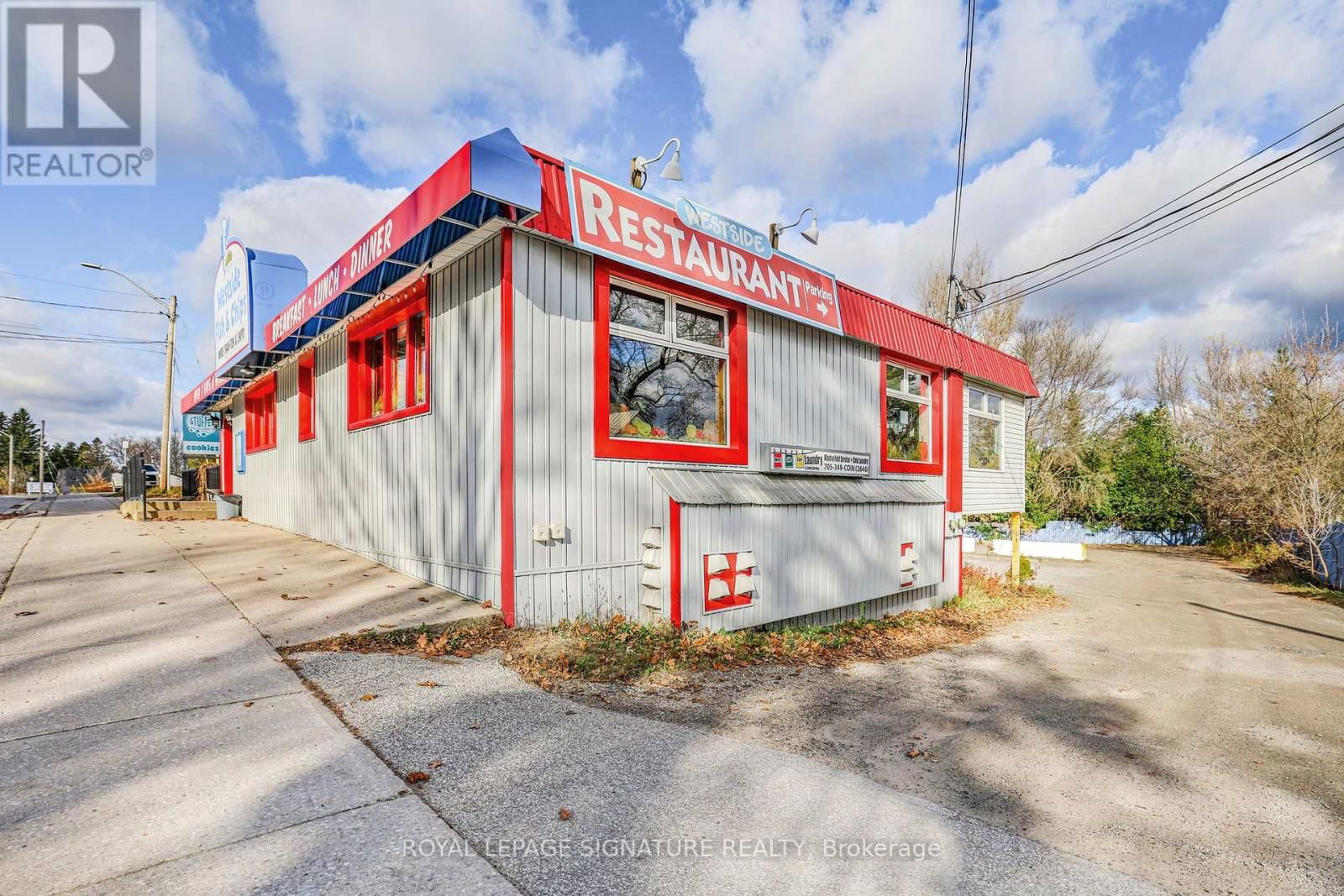 126&128 MAIN STREET WEST Image 3
