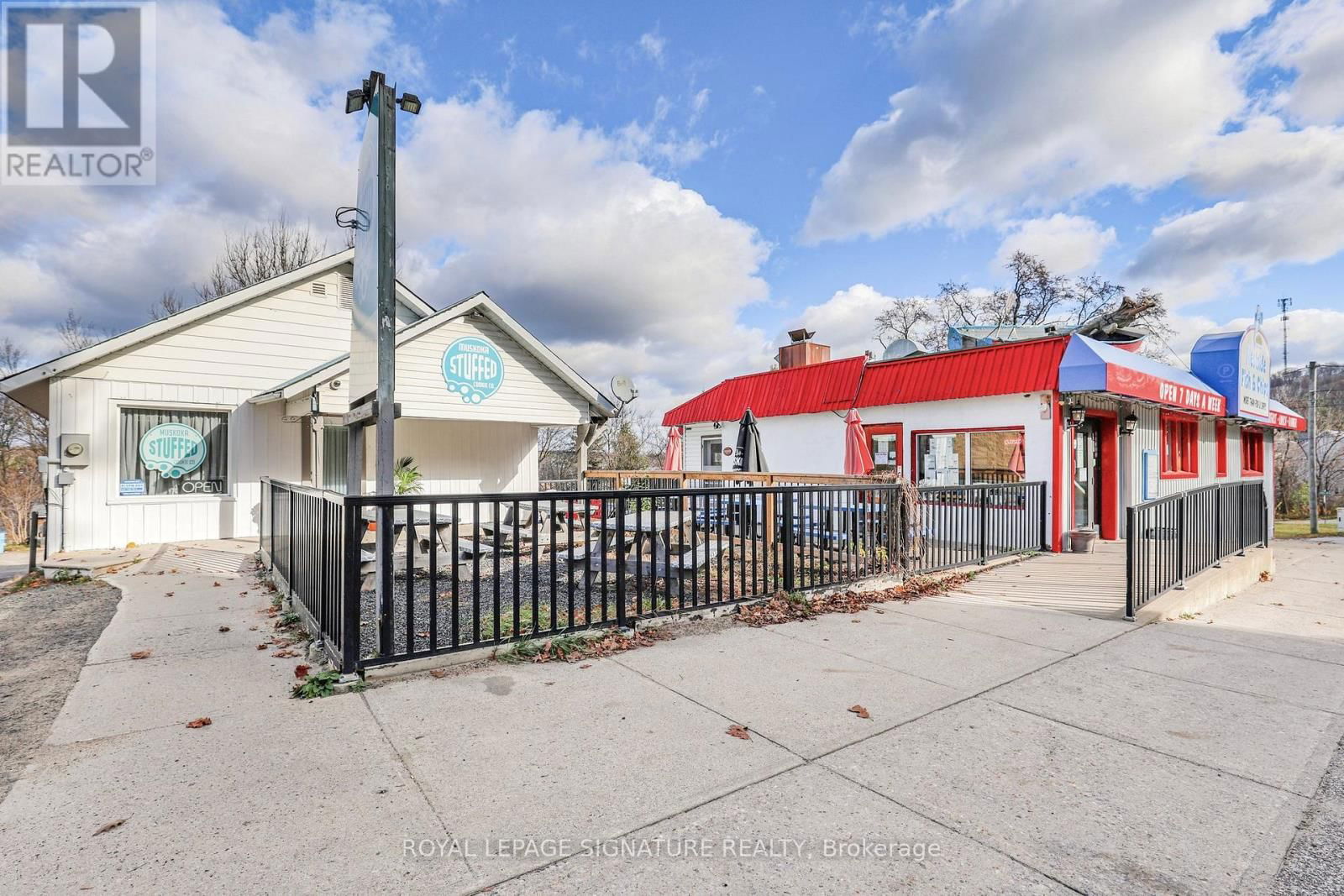 126&128 MAIN STREET WEST Image 4