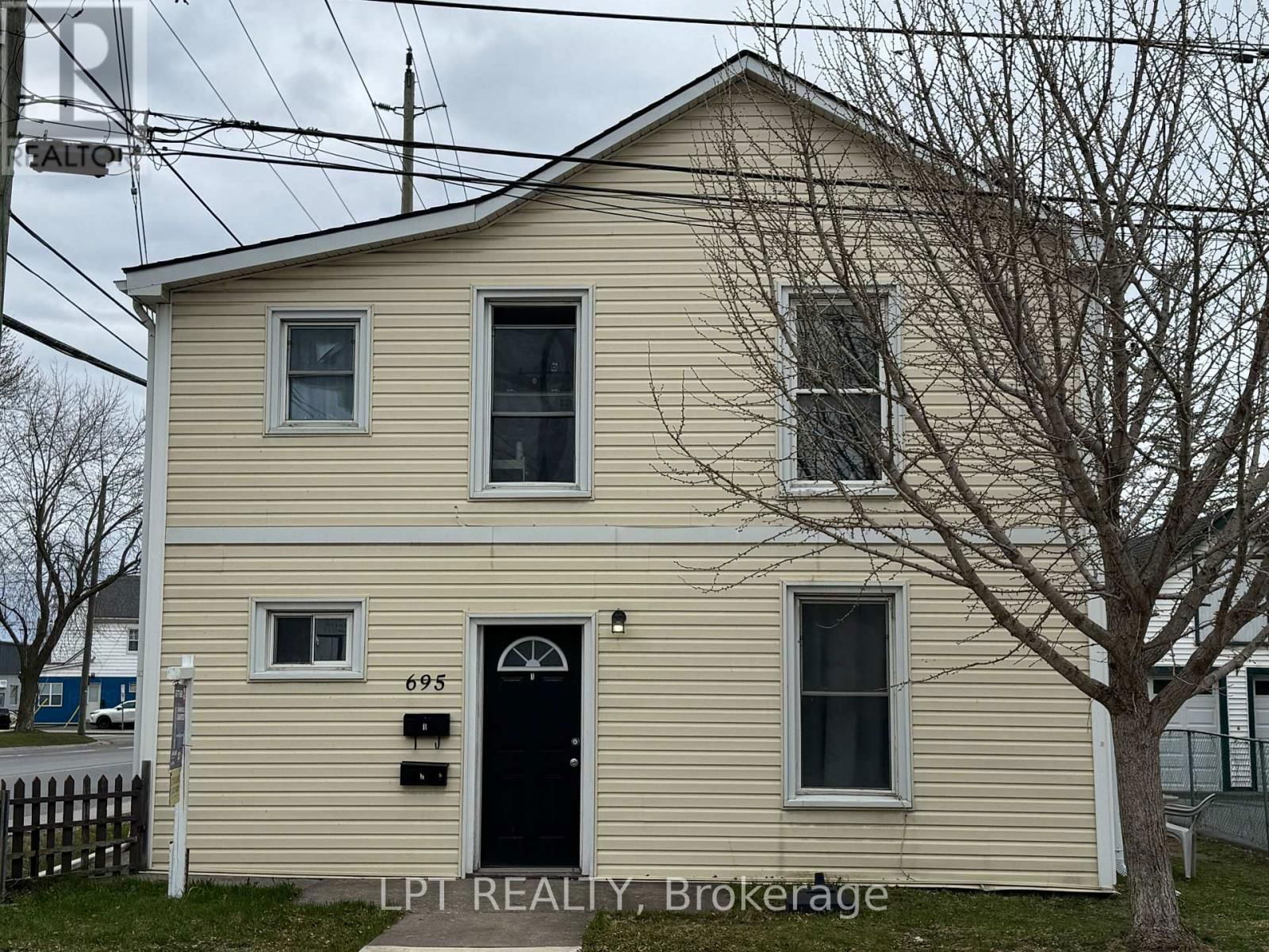 695 VICTORIA STREET Image 2