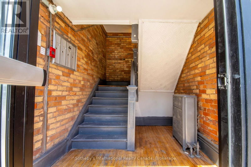 Tertiary Property View