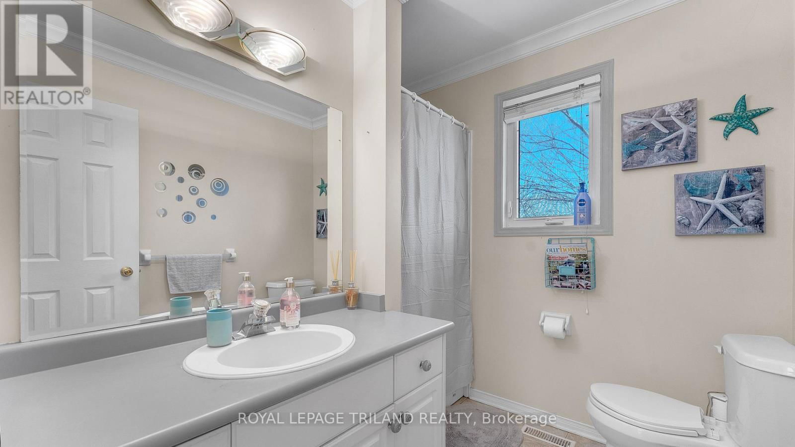 495 AMBLESIDE DRIVE Image 15