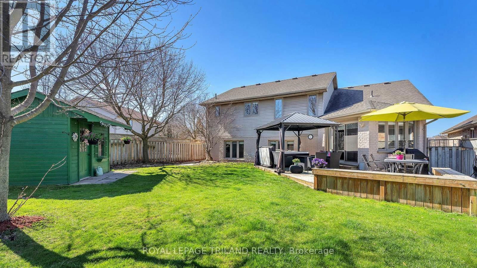 495 AMBLESIDE DRIVE Image 24