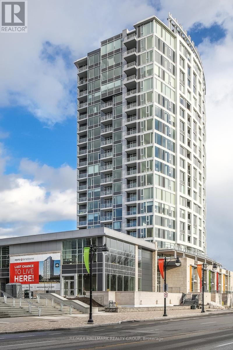 305 - 1035 BANK STREET Image 2