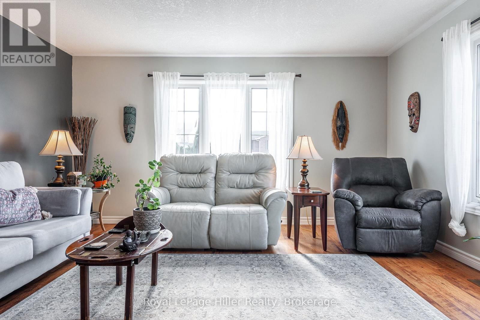 18 GEMMELL COURT Image 10