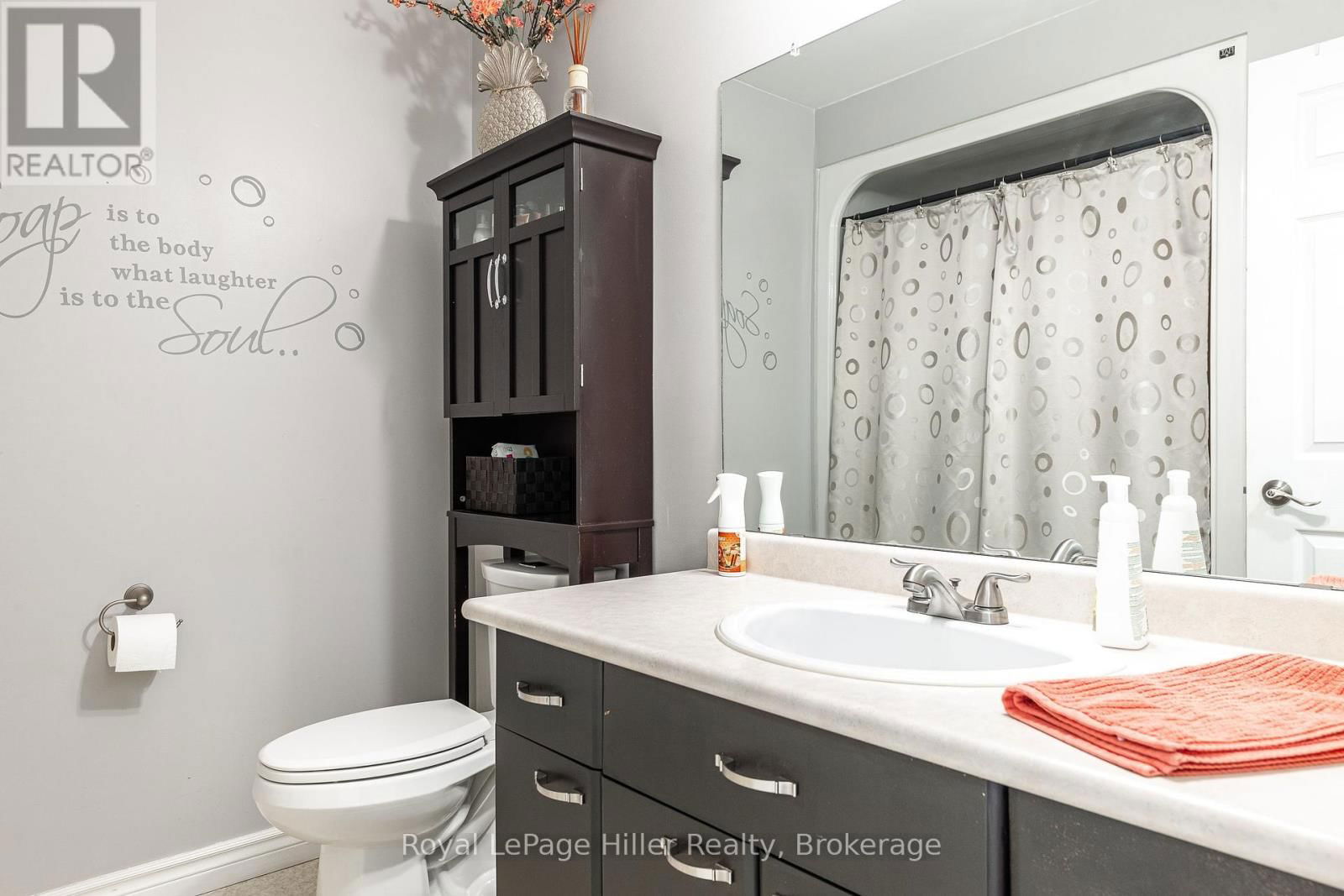 18 GEMMELL COURT Image 20