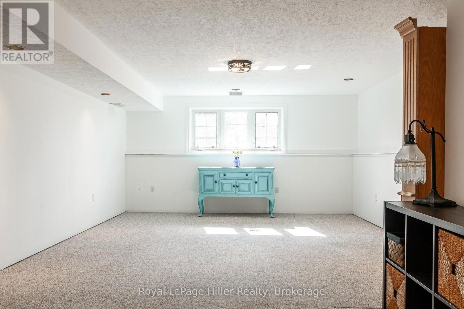 18 GEMMELL COURT Image 27