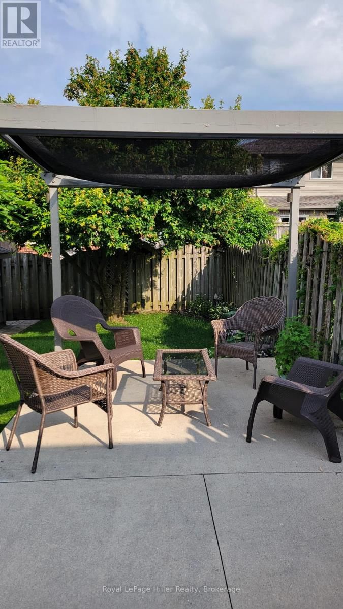 18 GEMMELL COURT Image 44