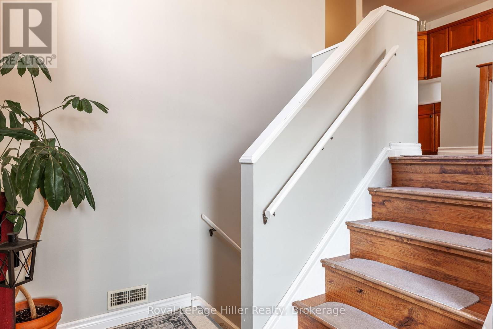 18 GEMMELL COURT Image 5