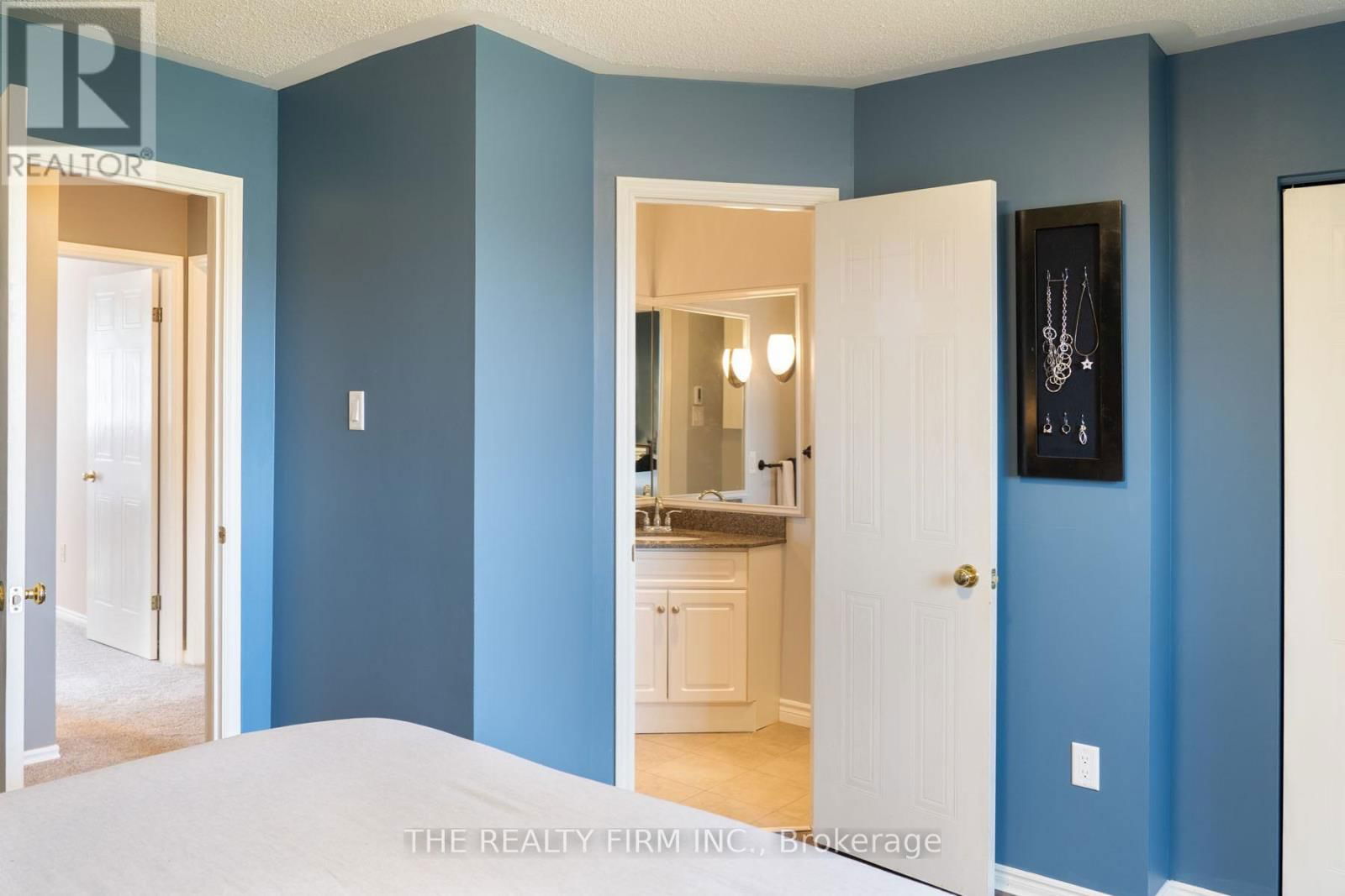 2340 BENTIM ROAD Image 11