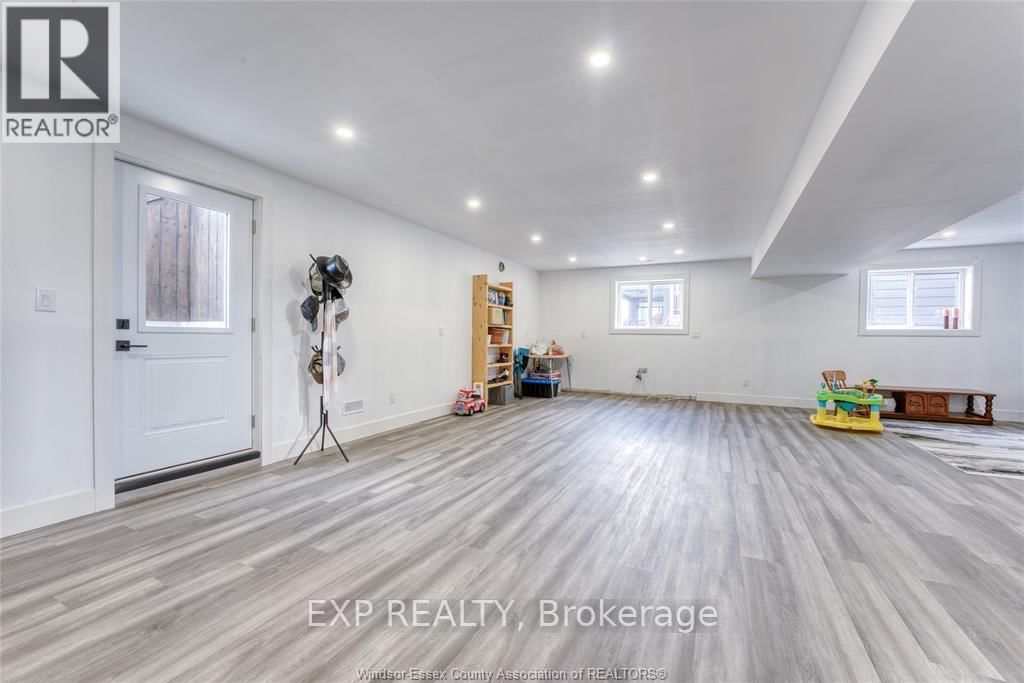 341 CONCESSION LINE 1 Image 32