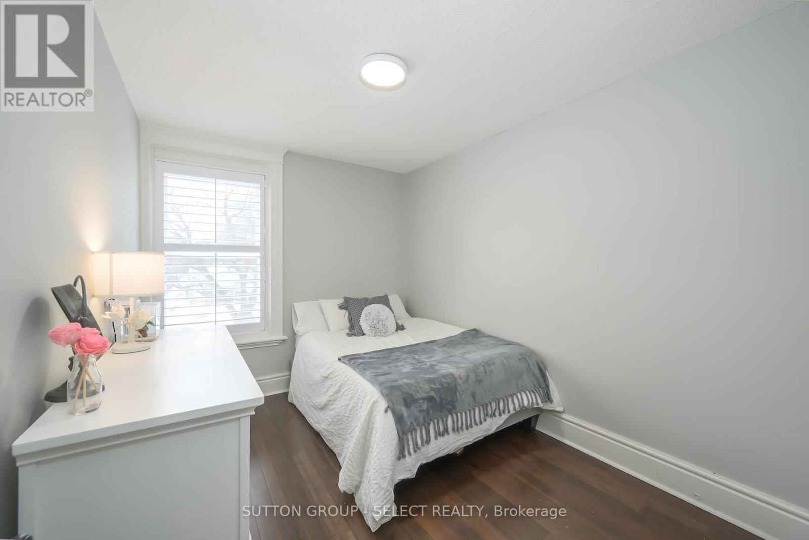 558 PRINCESS AVENUE Image 17