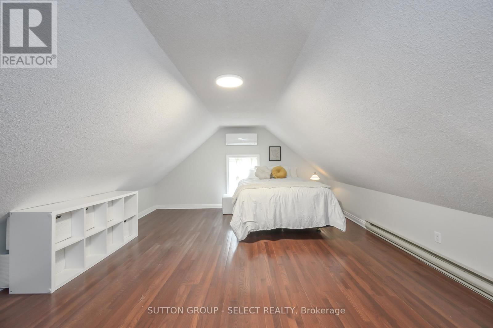 558 PRINCESS AVENUE Image 21