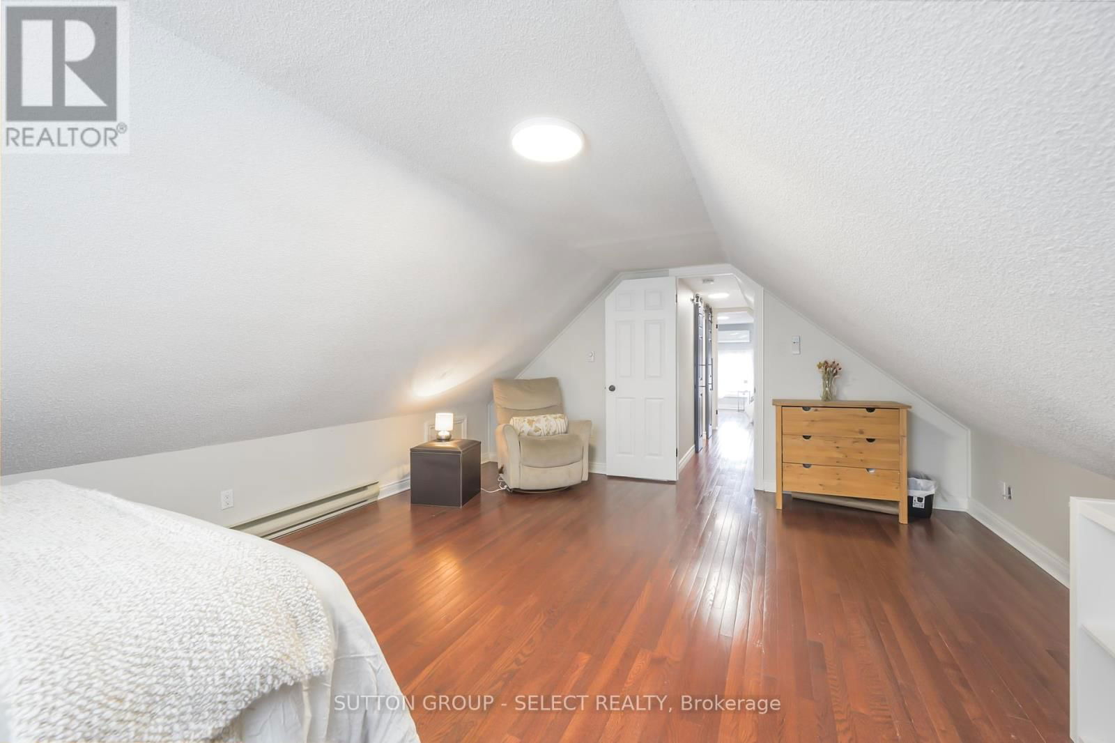 558 PRINCESS AVENUE Image 22