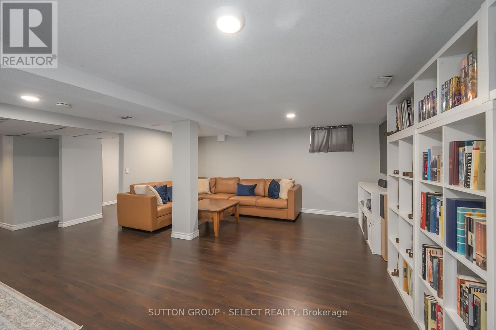 558 PRINCESS AVENUE Image 23