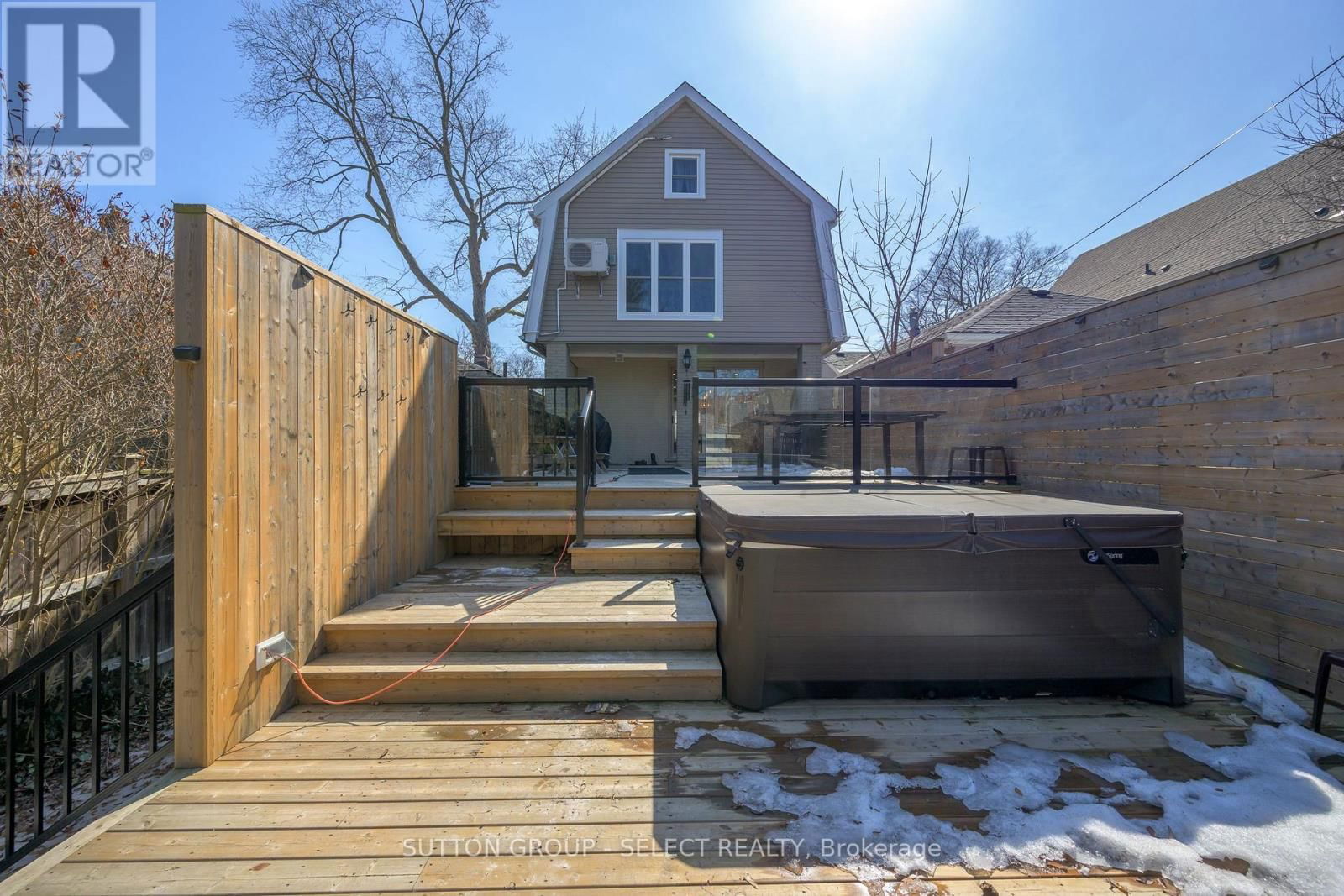 558 PRINCESS AVENUE Image 27