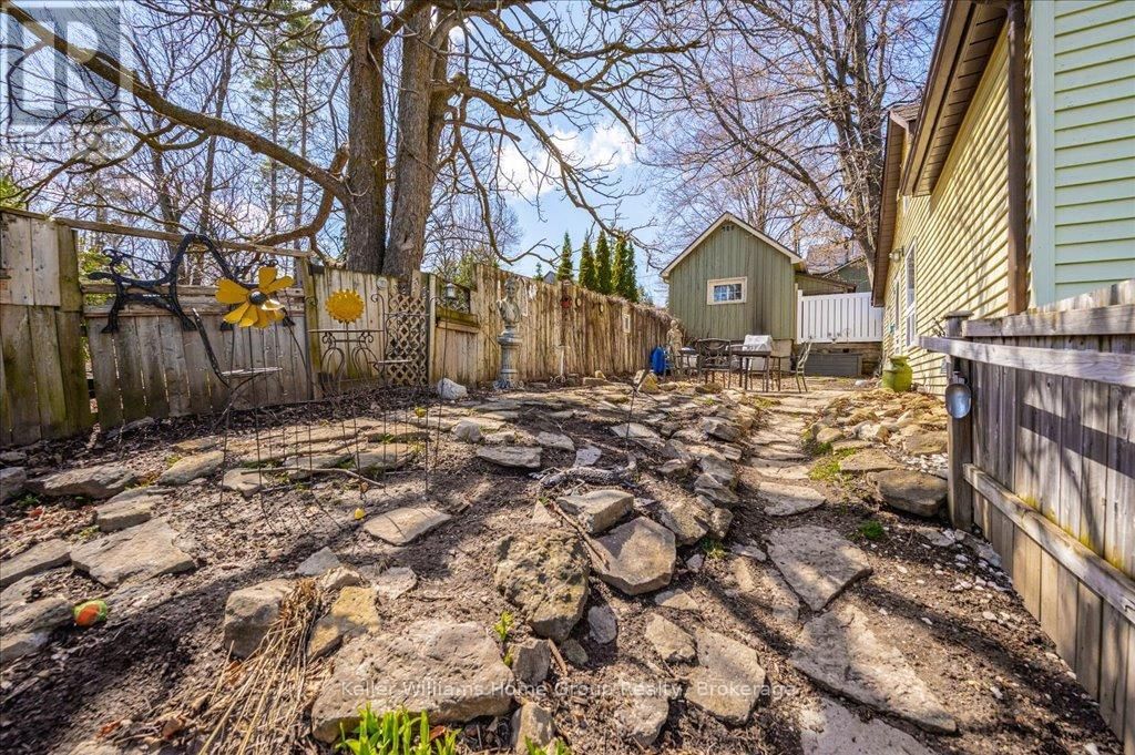 255 PROVOST LANE Image 32