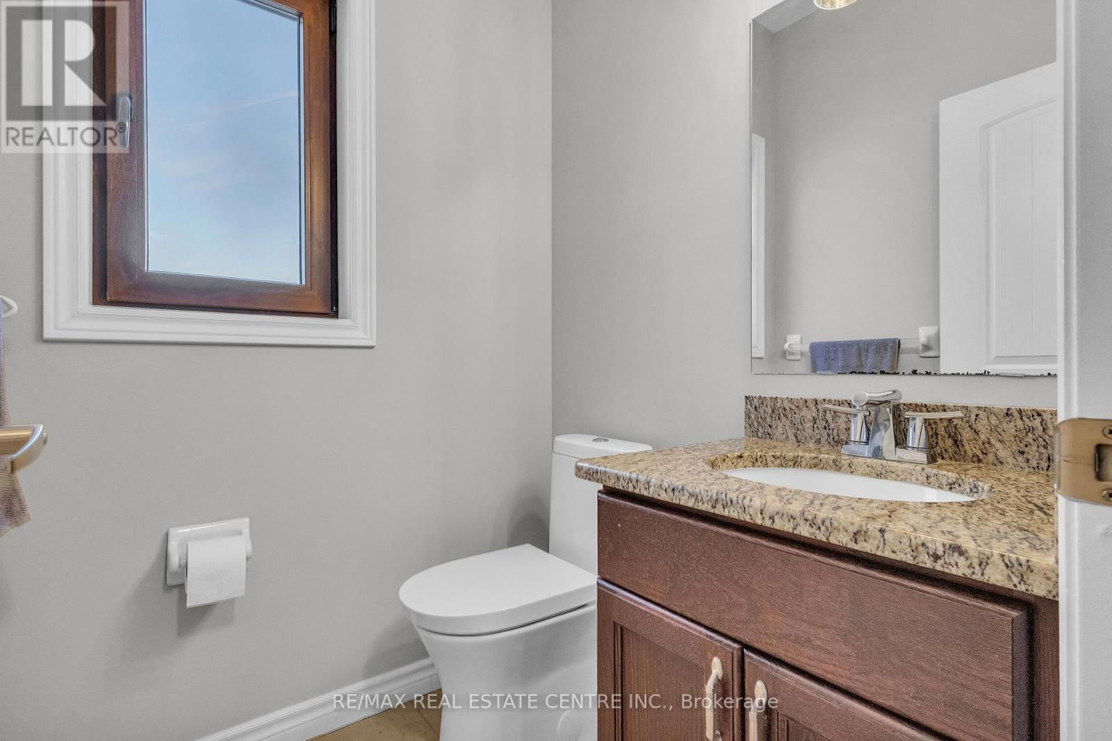 801 HALIFAX ROAD Image 18