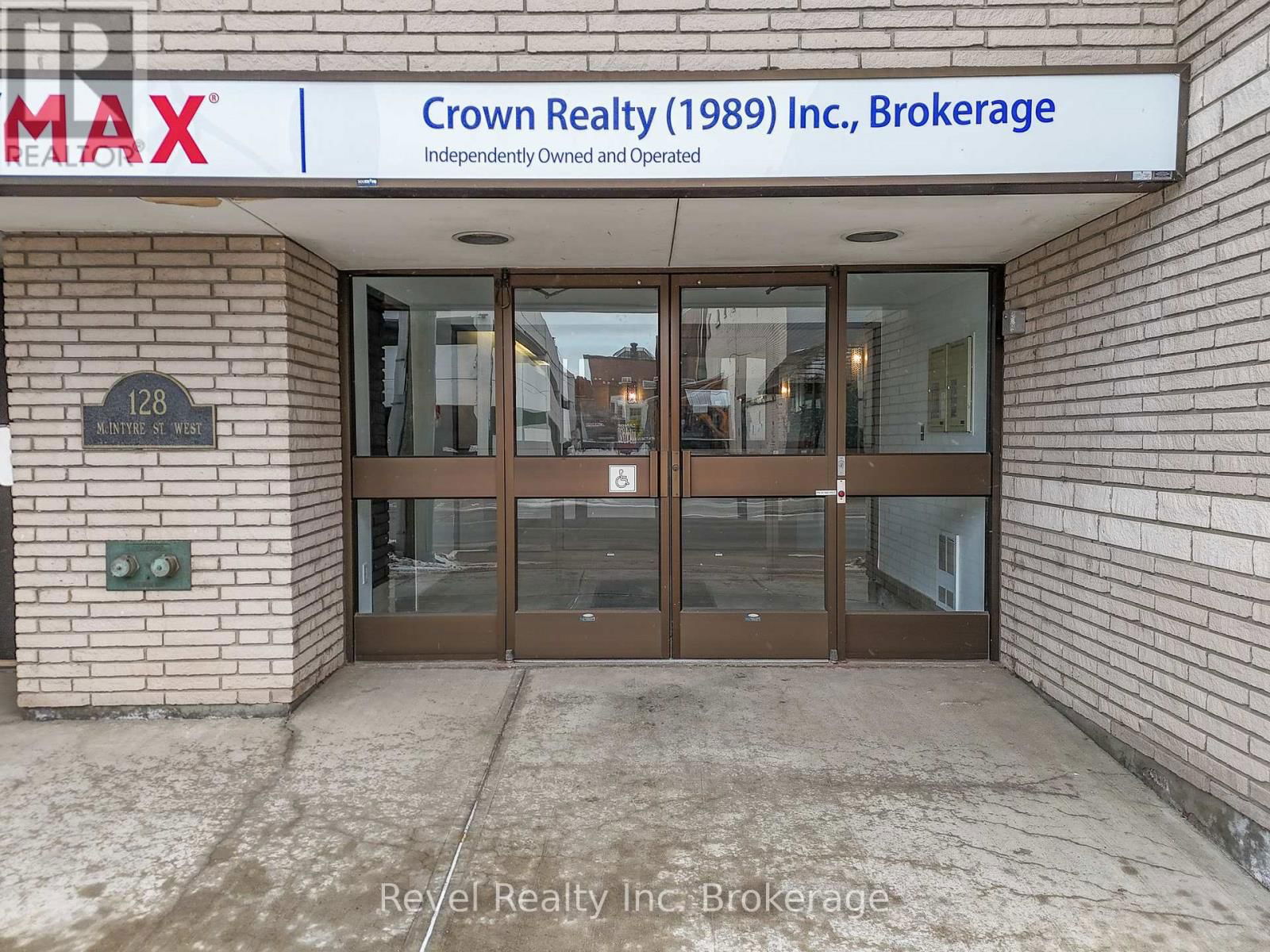 128-134 MCINTYRE STREET WEST Image 3