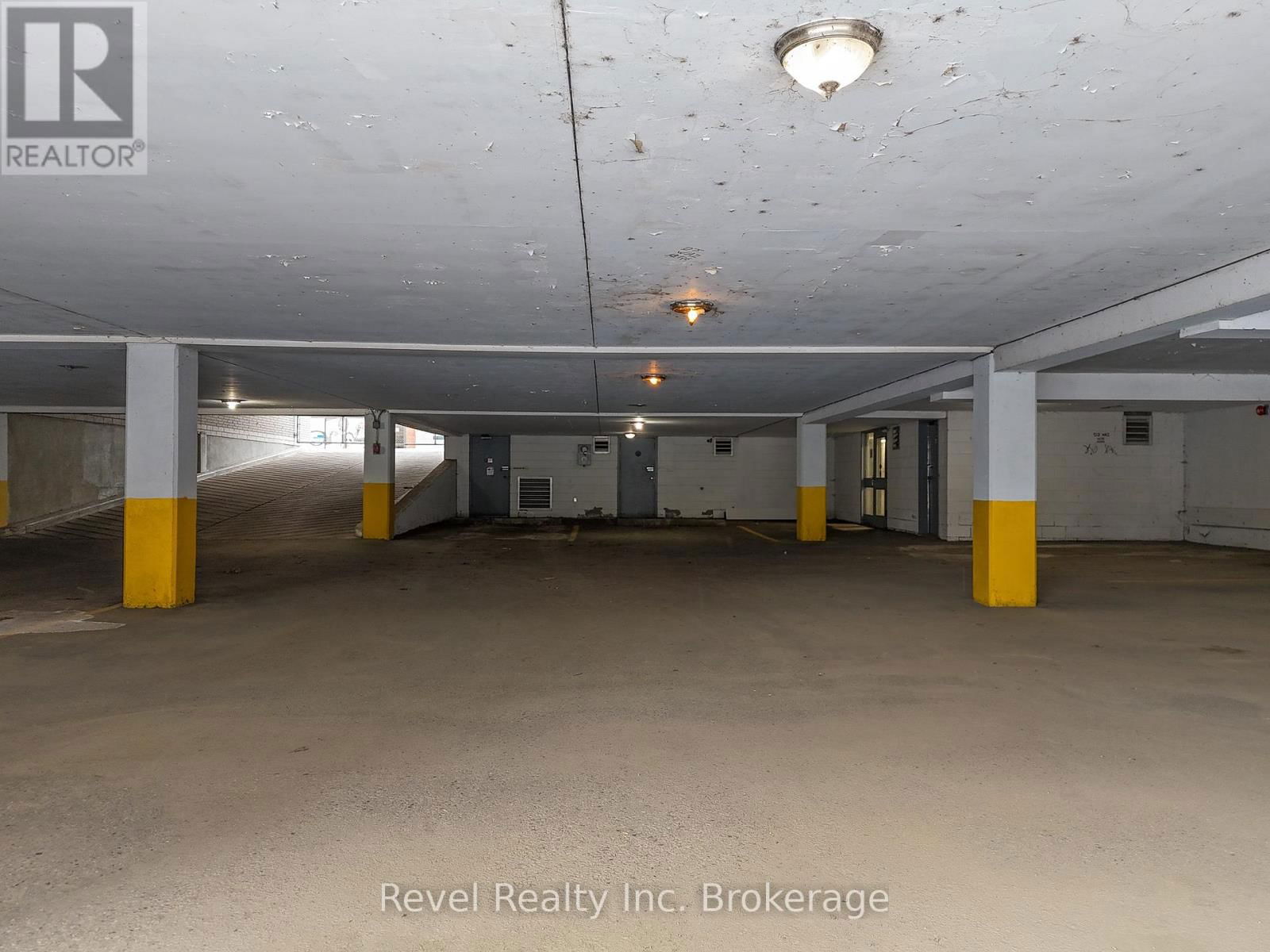 128-134 MCINTYRE STREET WEST Image 46