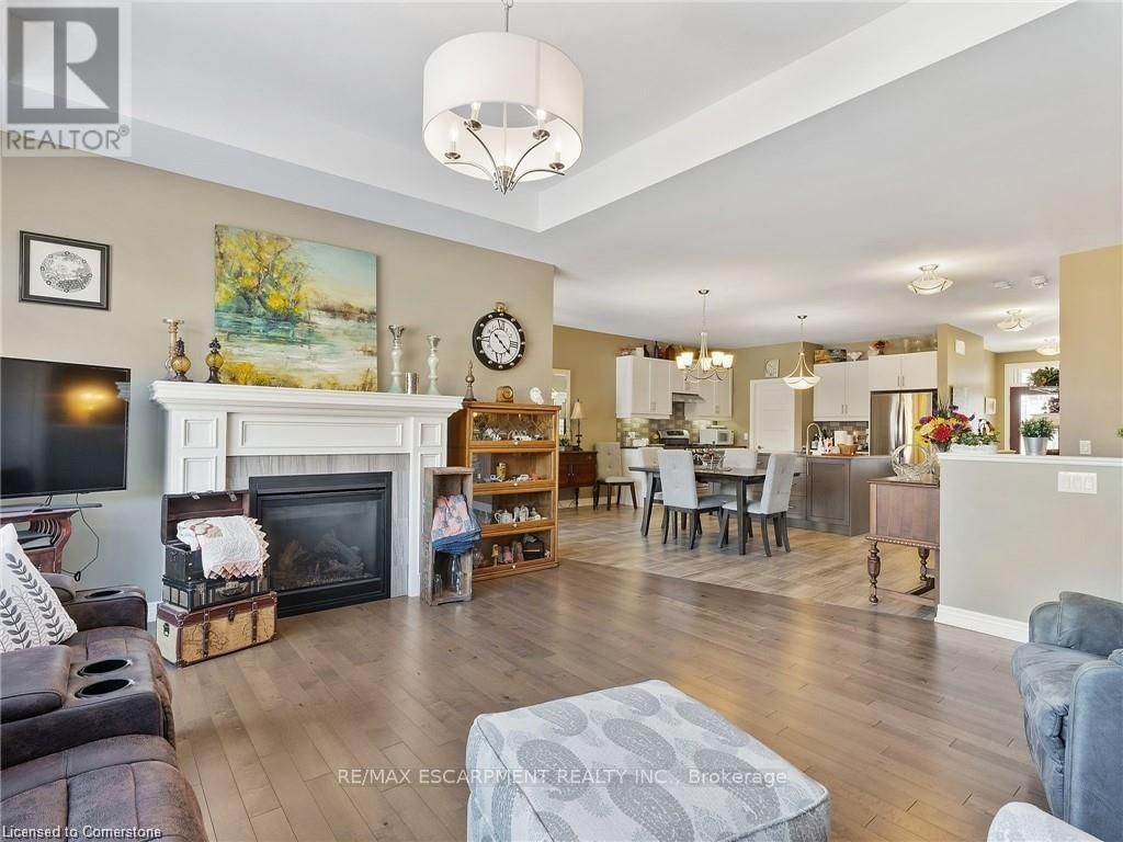 58 ROSEWOOD CRESCENT Image 21