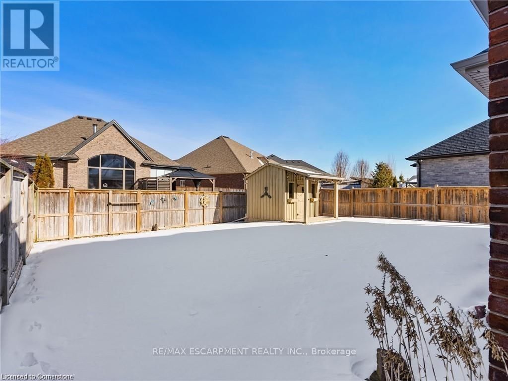 58 ROSEWOOD CRESCENT Image 38