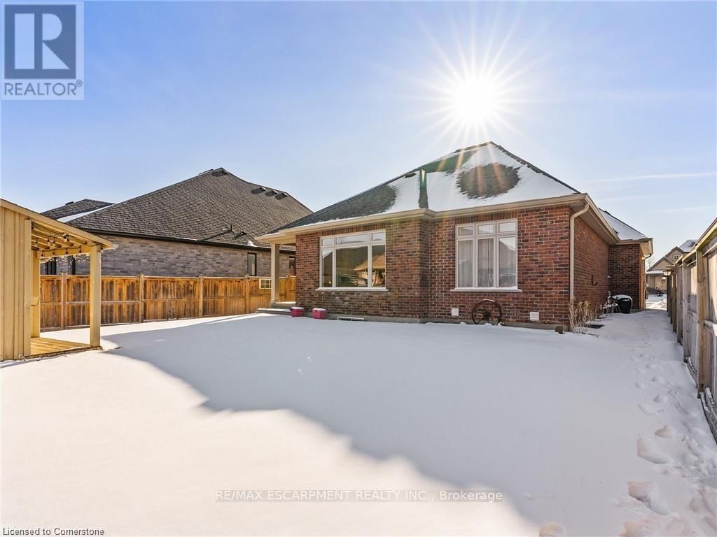 58 ROSEWOOD CRESCENT Image 39