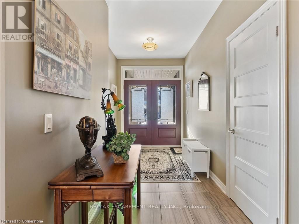 58 ROSEWOOD CRESCENT Image 8