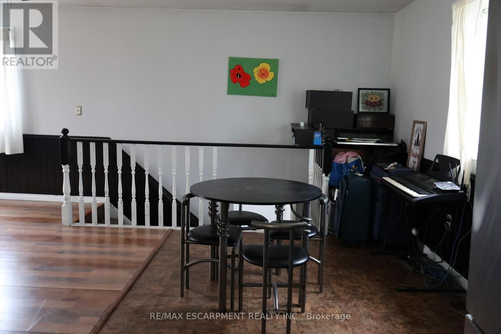 2313 ST ANNS ROAD Image 9