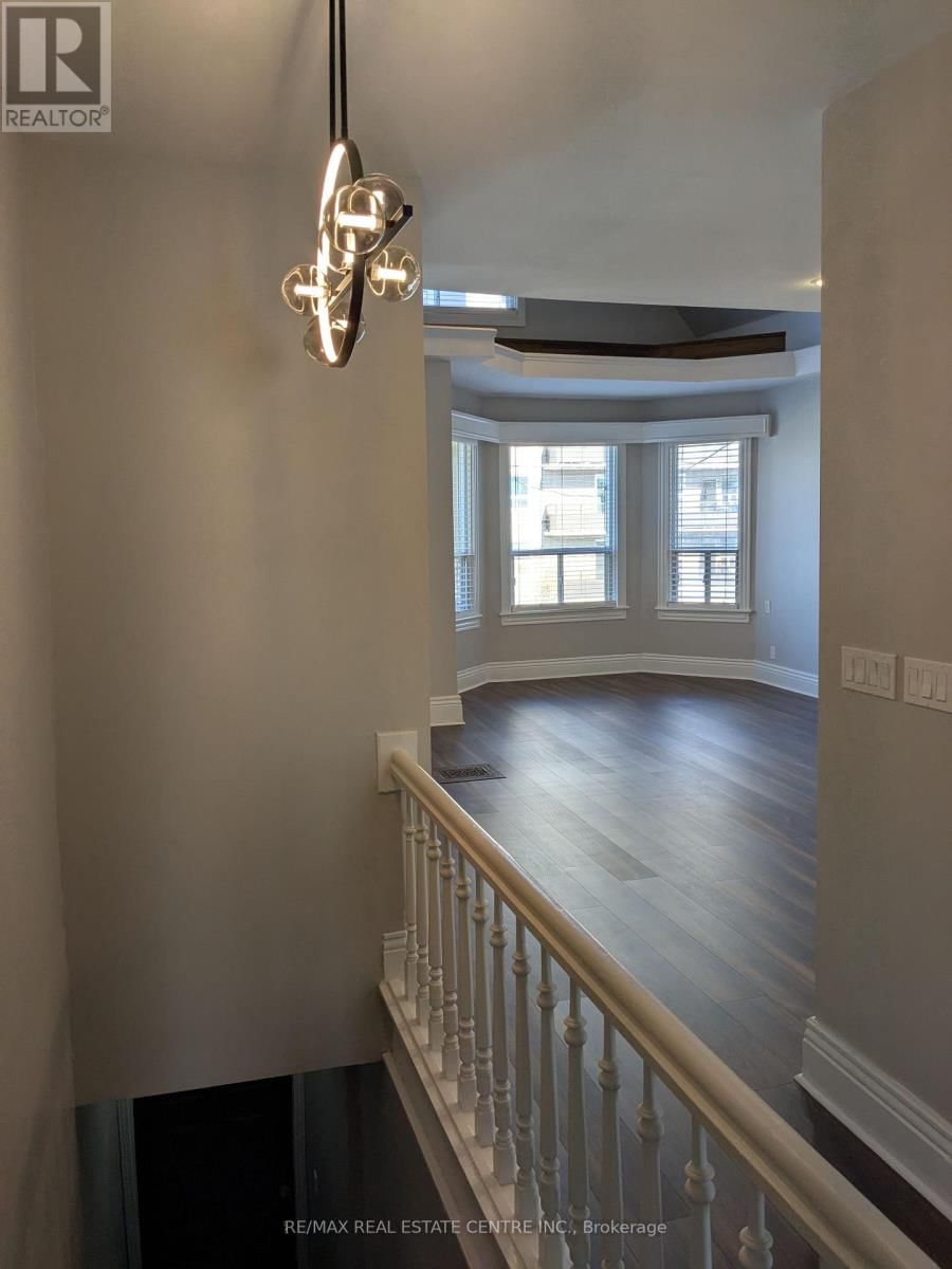 153 WELLINGTON STREET SOUTH Image 11