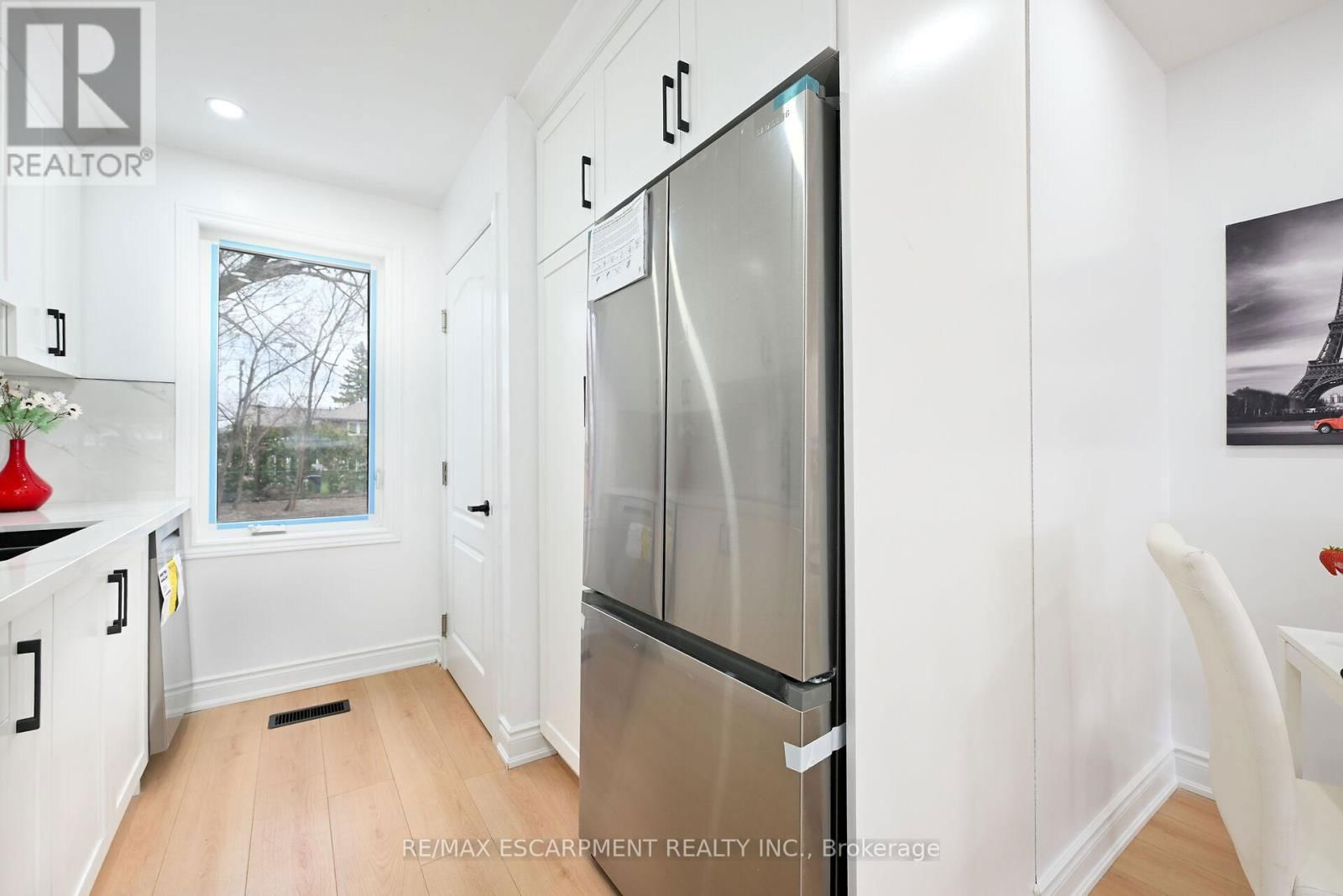 35 DOROTHY STREET Image 14