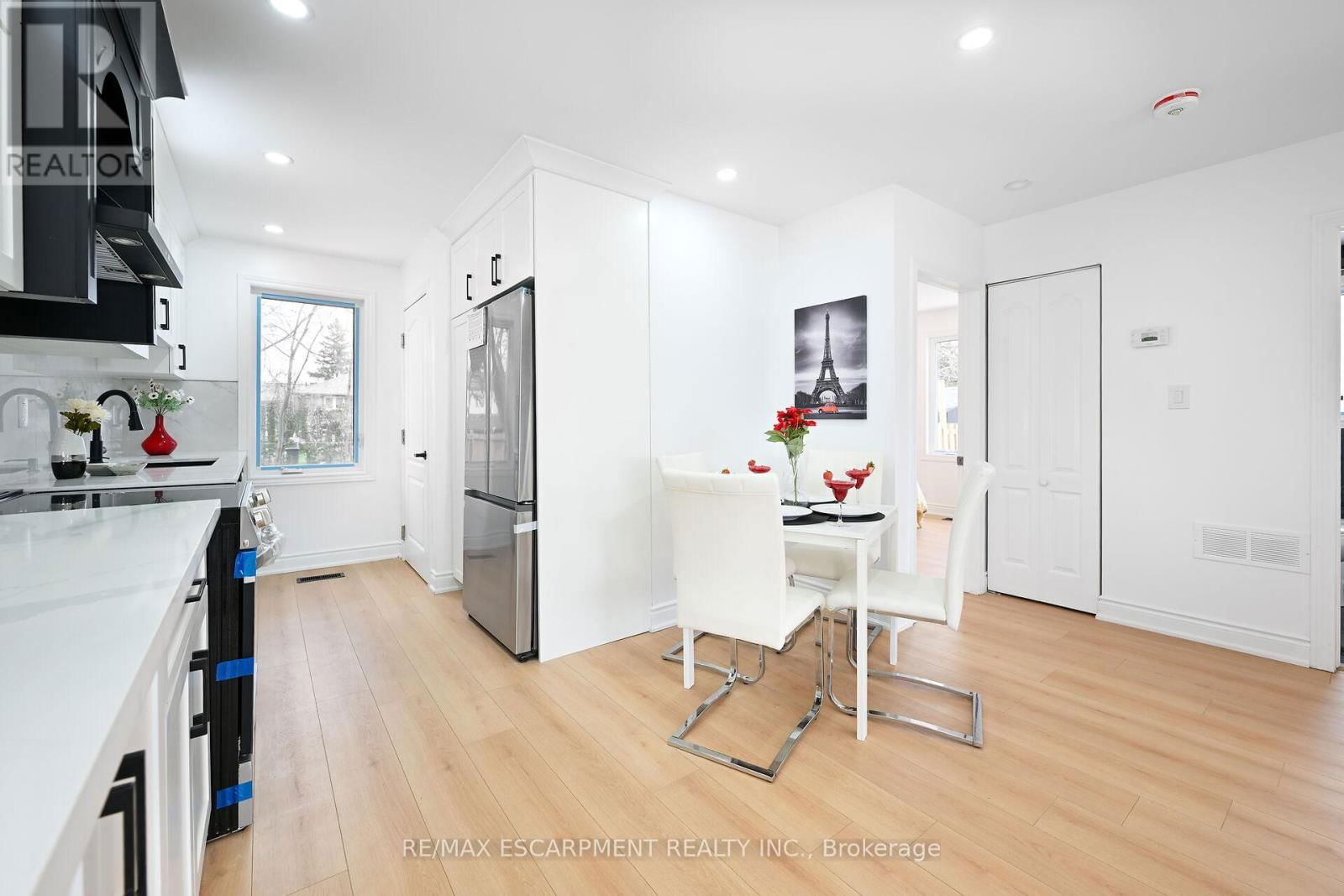 35 DOROTHY STREET Image 15