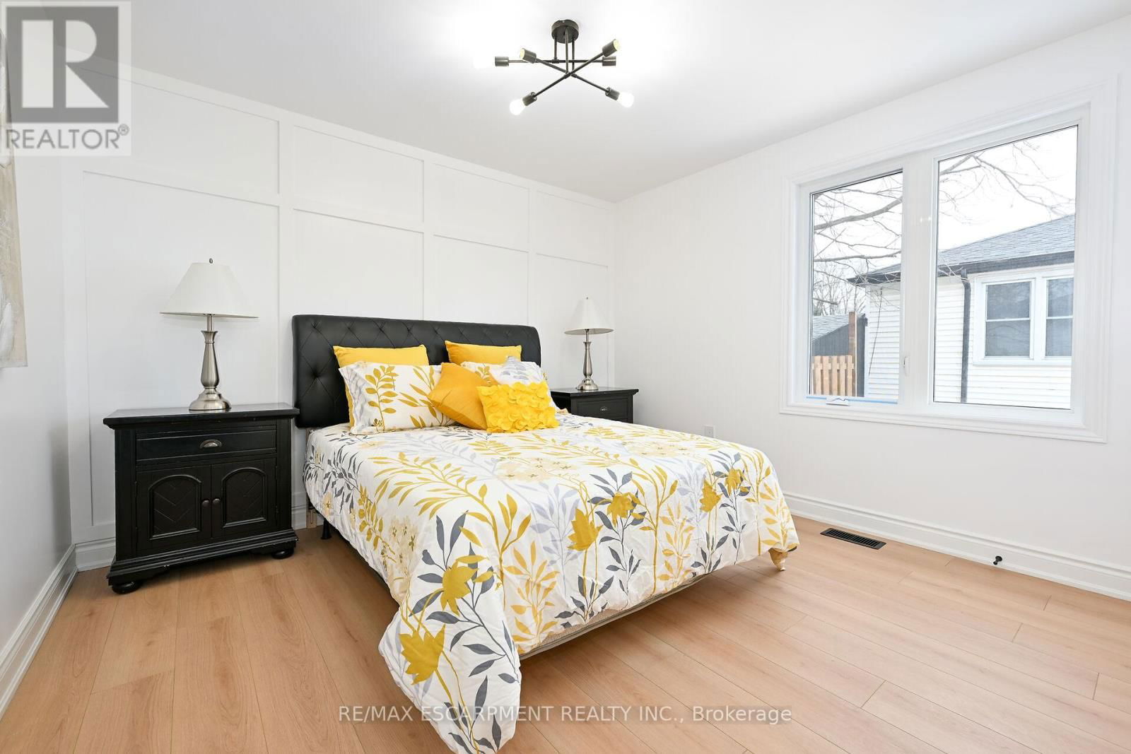 35 DOROTHY STREET Image 22